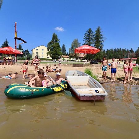 Rekreacni Areal Zbraslavice Hotel Kültér fotó