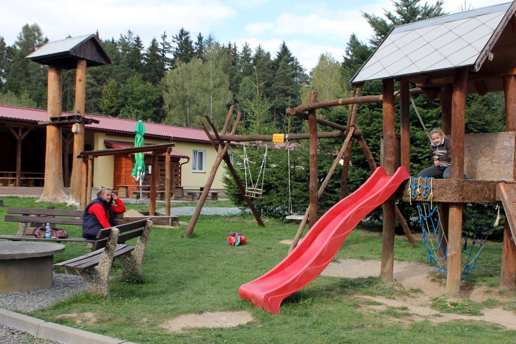 Rekreacni Areal Zbraslavice Hotel Kültér fotó